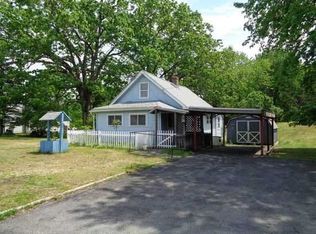 574 Van Wagner Rd, Poughkeepsie, NY 12603