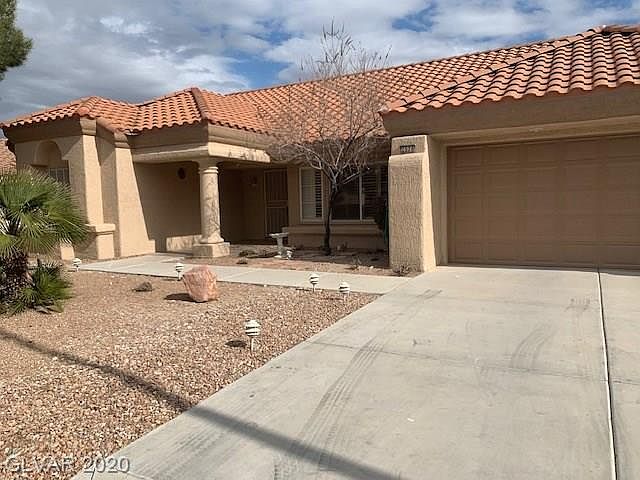 1st image of 2528 Desert Glen Dr