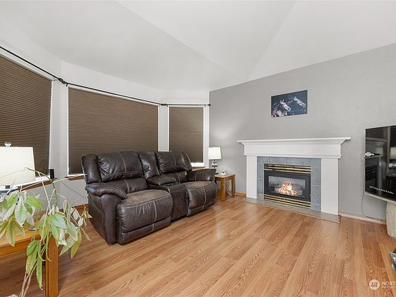 2nd image of 15233 81st Avenue NW