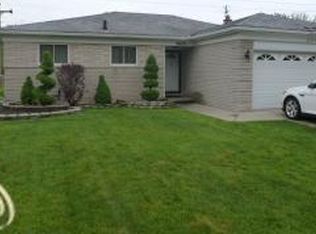 27556 Sutherland Dr, Warren, MI