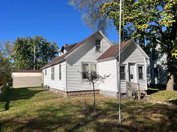 133 N Pine St, Adams, WI 53910