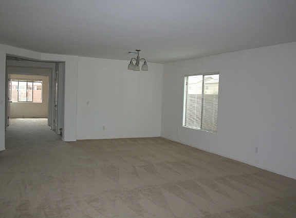 5th image of 118 W Saguaro Street