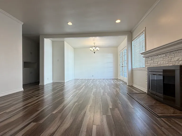 Living room / Dining room