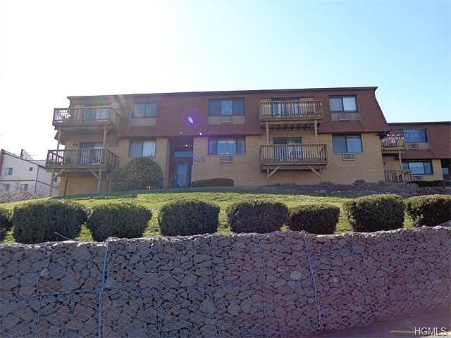 1st image of 272 Richard Ct