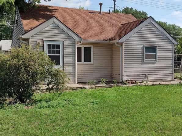 1522 W 2nd St, Hastings, NE 68901