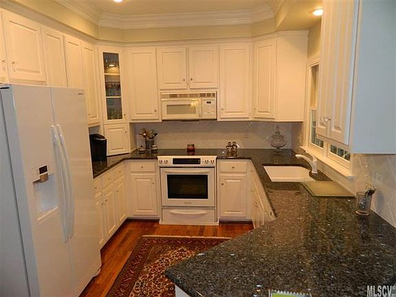 3rd image of 1847 Cedar Dr