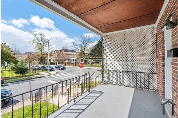 2 bed, $1,600 — Photo 4