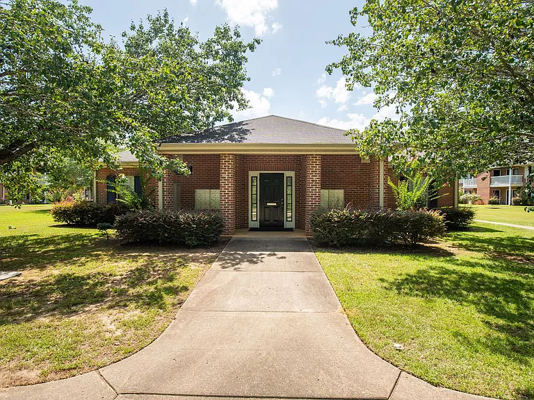Commerce Street Manor — Photo 18