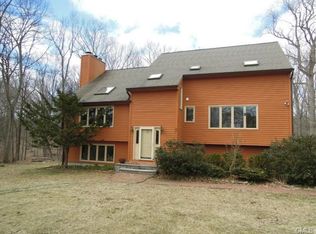 475 Whitney Ave, Trumbull, CT 06611