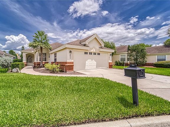 3rd image of 2934 Shoal Creek Village Dr