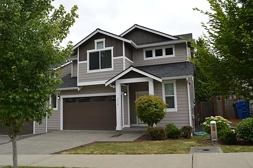 1518 Onyx St SE Photo 1