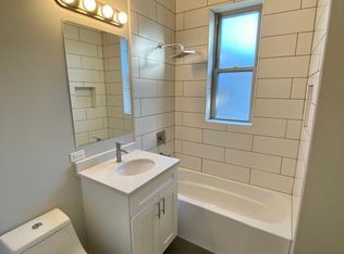 2209 N Campbell Ave APT 1F, Chicago, IL 60647