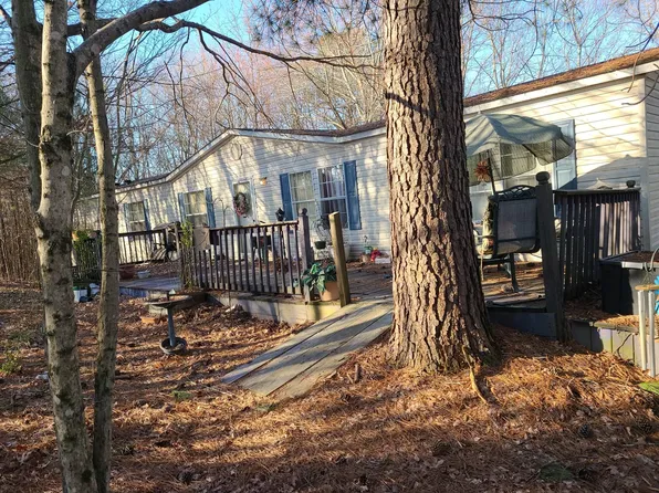 530 Long St E, Mc Ewen, TN 37101