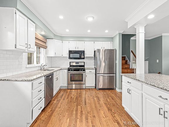 5th image of 1515 Lakeside Dr