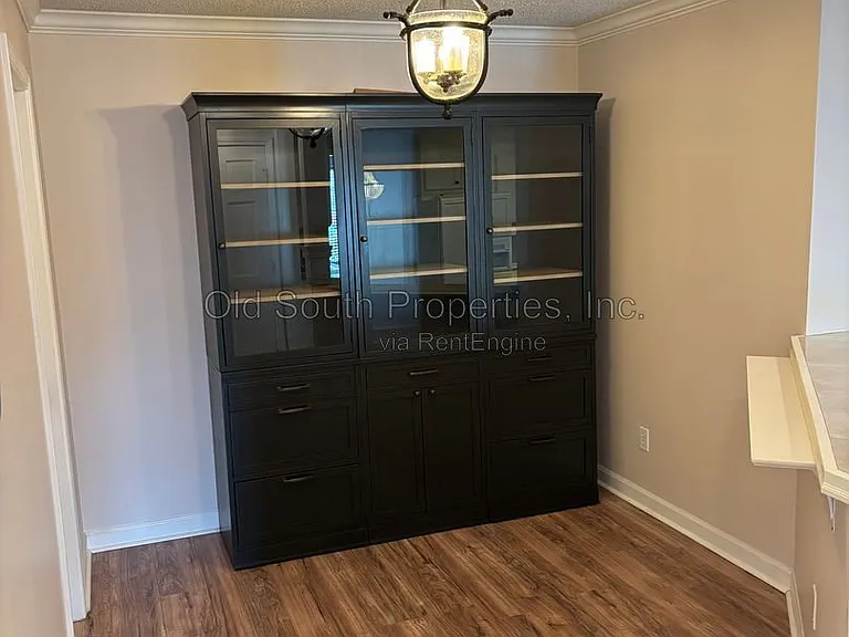3111 Leesburg Sq — Photo 11