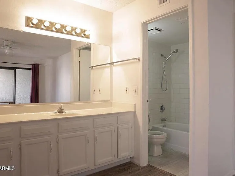 850 S River Dr #2019 — Photo 6