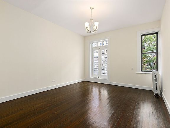 5th image of 247 W 72nd St APT 5RE
