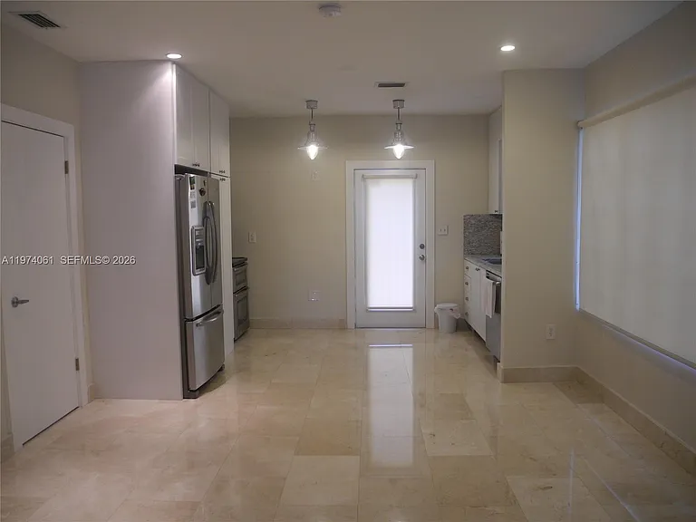 1720 SW 22nd Ter — Photo 12
