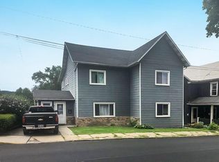 402 Bedford St, Windber, PA 15963