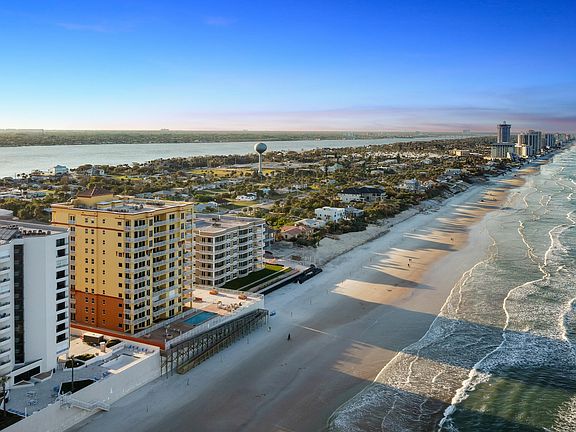 4th image of 2901 Atlantic Ave #Penthouse 201