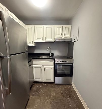 3rd image of 119 Marlborough St #13