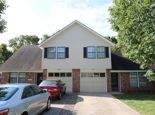 117 W Foxwood Dr, Raymore, MO 64083