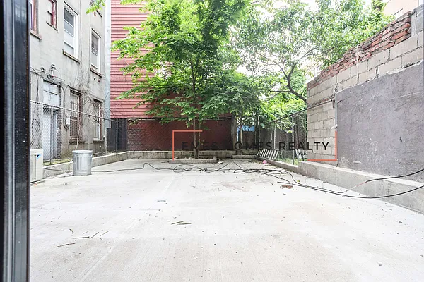 Rented by Emes Homes Realty LLC | media 30