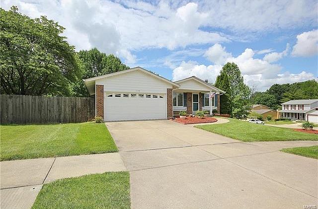 1st image of 1142 Riverwood Place Dr
