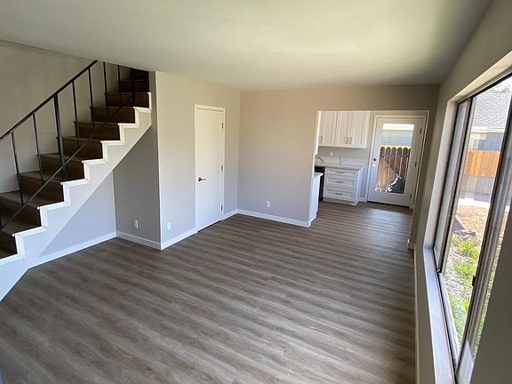 4th image of 3038 Garrison St #3038