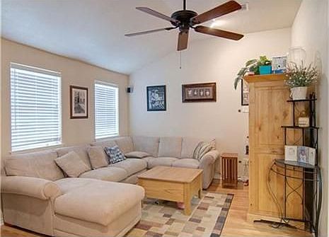 5th image of 4292 Capstone Dr