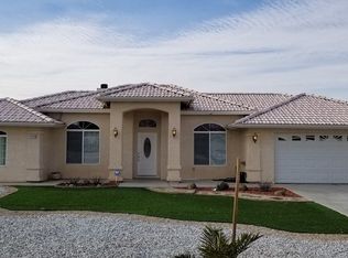 12828 Pawnee Rd, Apple Valley, CA 92308