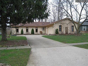 1st image of 522 Woodlake Dr