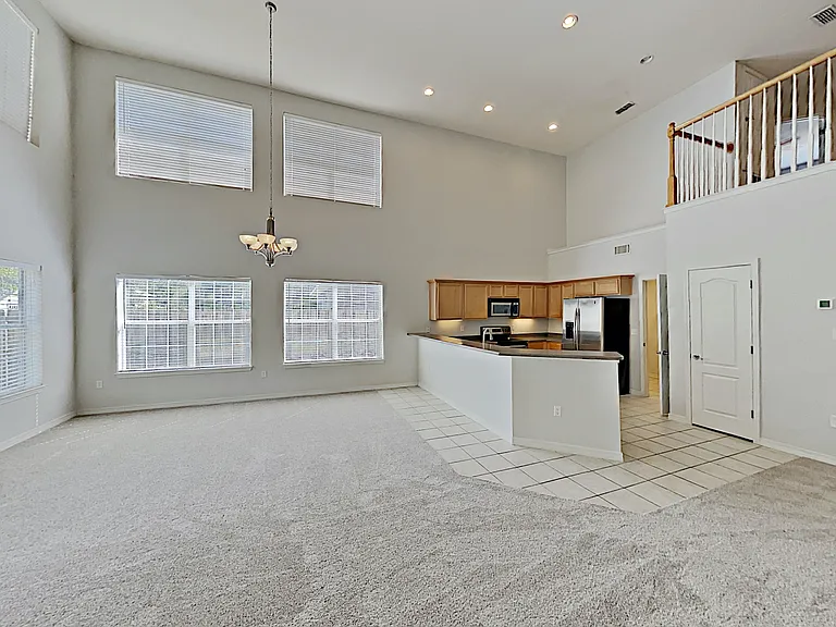 113 Red Maple Ct — Photo 3