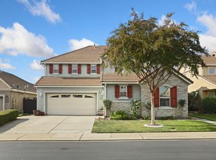 201 Coastal Ln, Waterford, CA 95386
