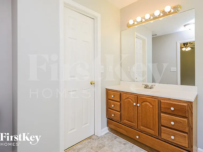6029 Rose Ct — Photo 11
