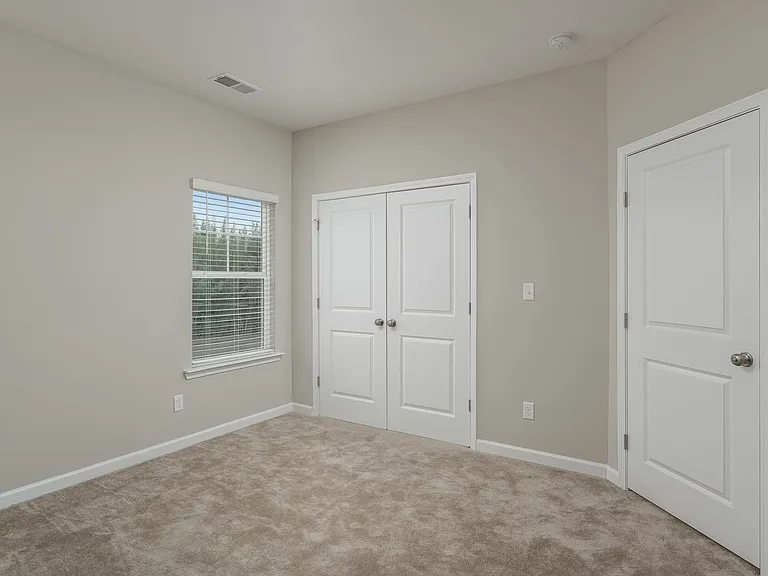 Edgewood Condos — Photo 9