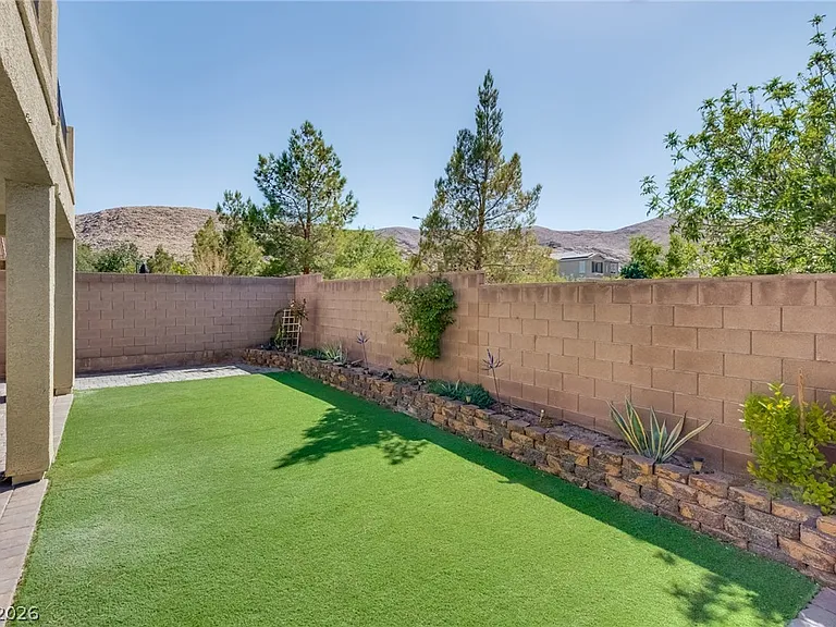 12321 Silvana St — Photo 51