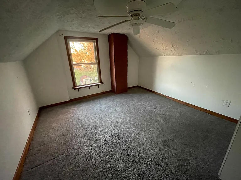 625 Elyria Ave #1/2 — Photo 2