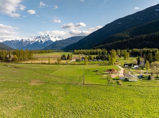 899 Erickson Rd, Squamish Lillooet, BC V0N 2L2