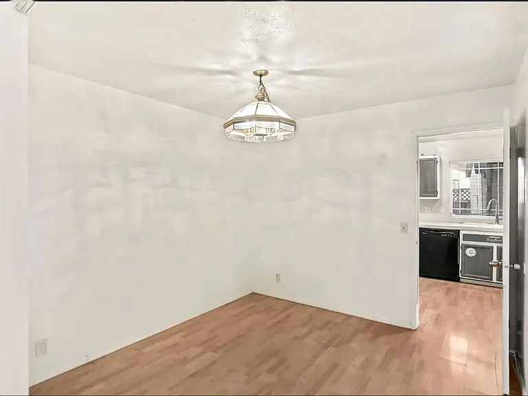 335 Spode Way — Photo 12