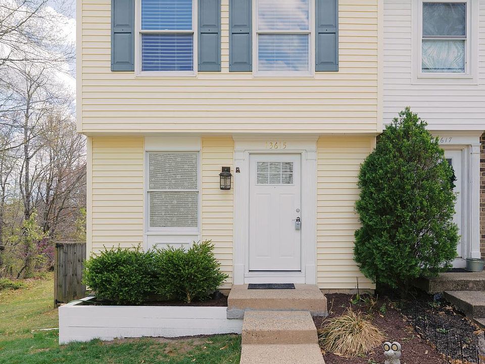 1st image of 13615 Forest Pond Ct