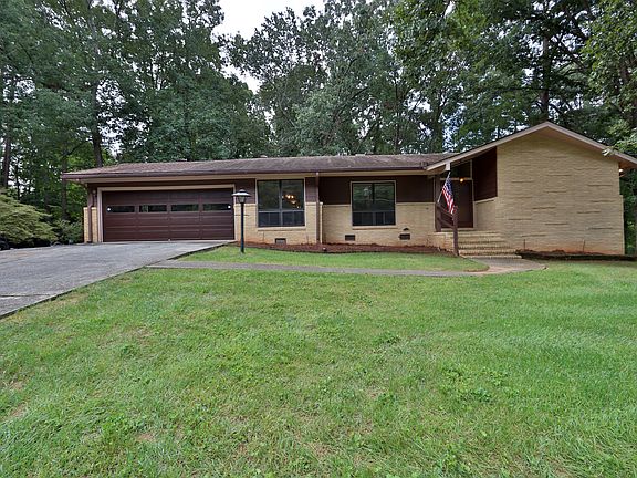 2nd image of 4156 White Oak Ln