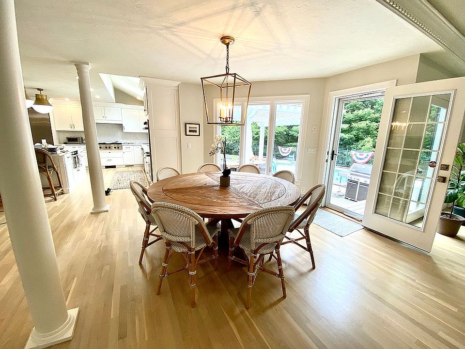 2nd image of 11 Baileys Cir