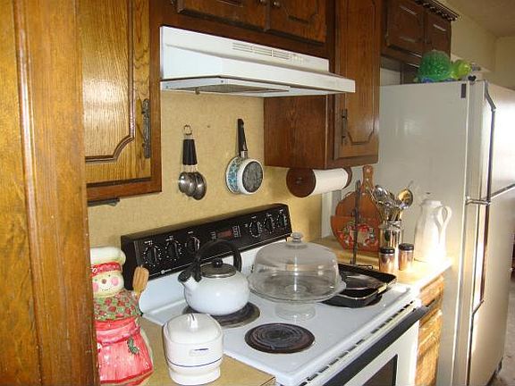 4th image of 2020 E Ridgeway St