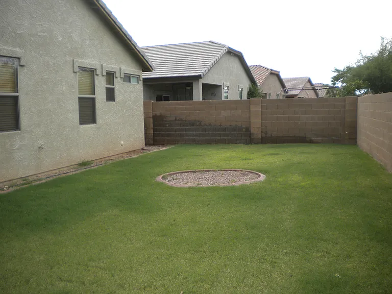 Exterior Rear Yard 1_01242014