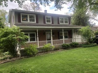 50966 Country Knolls Dr, Granger, IN 46530