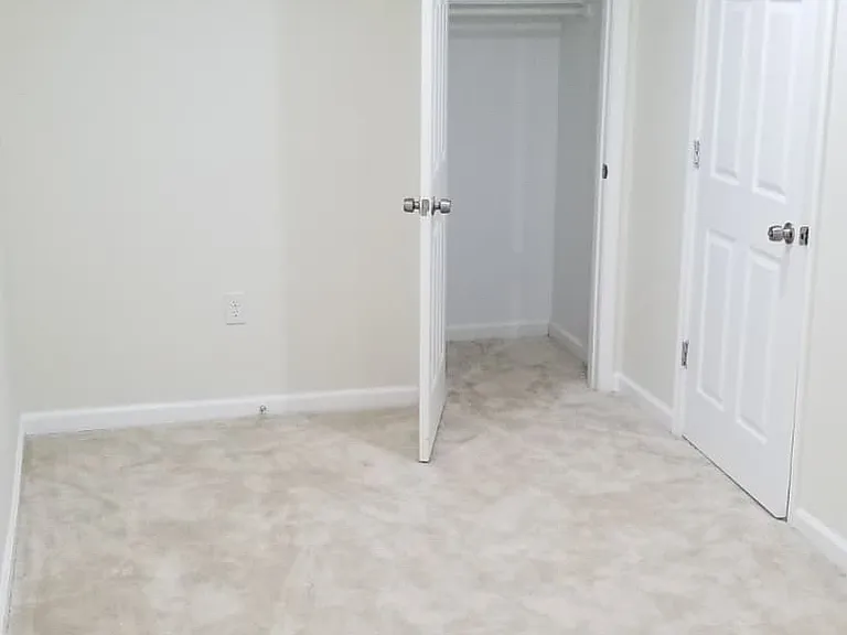 7918 Polk St — Photo 7