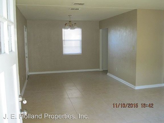 3rd image of 5619 Liddell Ln