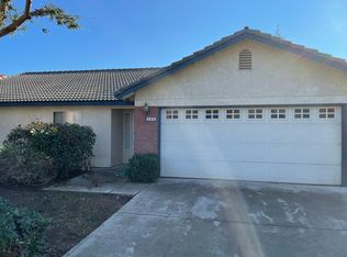368 W Gibson Ave, Clovis, CA