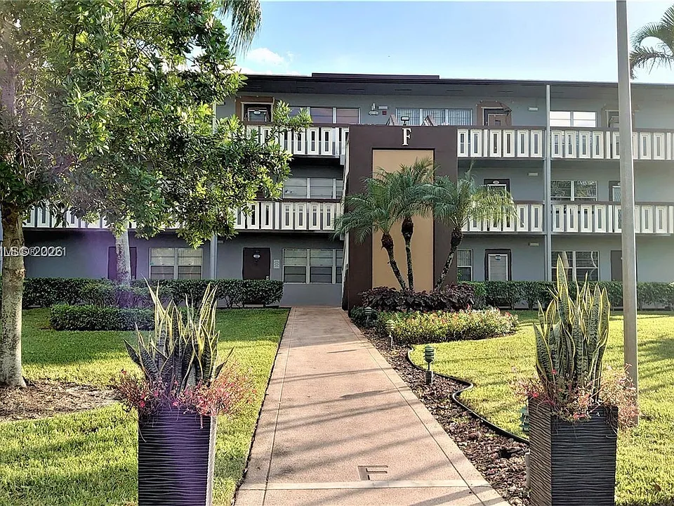 250 Suffolk Dr #250-F